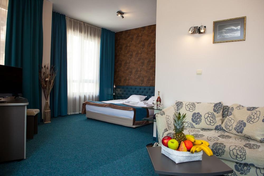 City Mark Hotel Варна Экстерьер фото